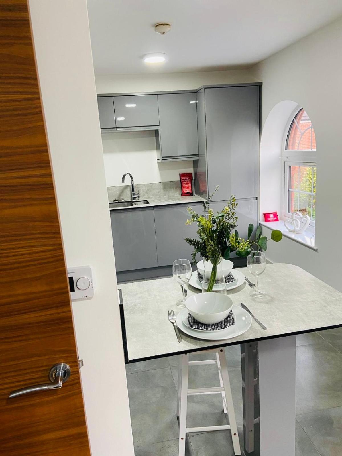 Modern Flat With Free Parking Close To Birmingham Centre Esterno foto
